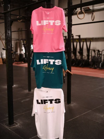 LADIES BOXY - KEEP LIFTS HEAVY