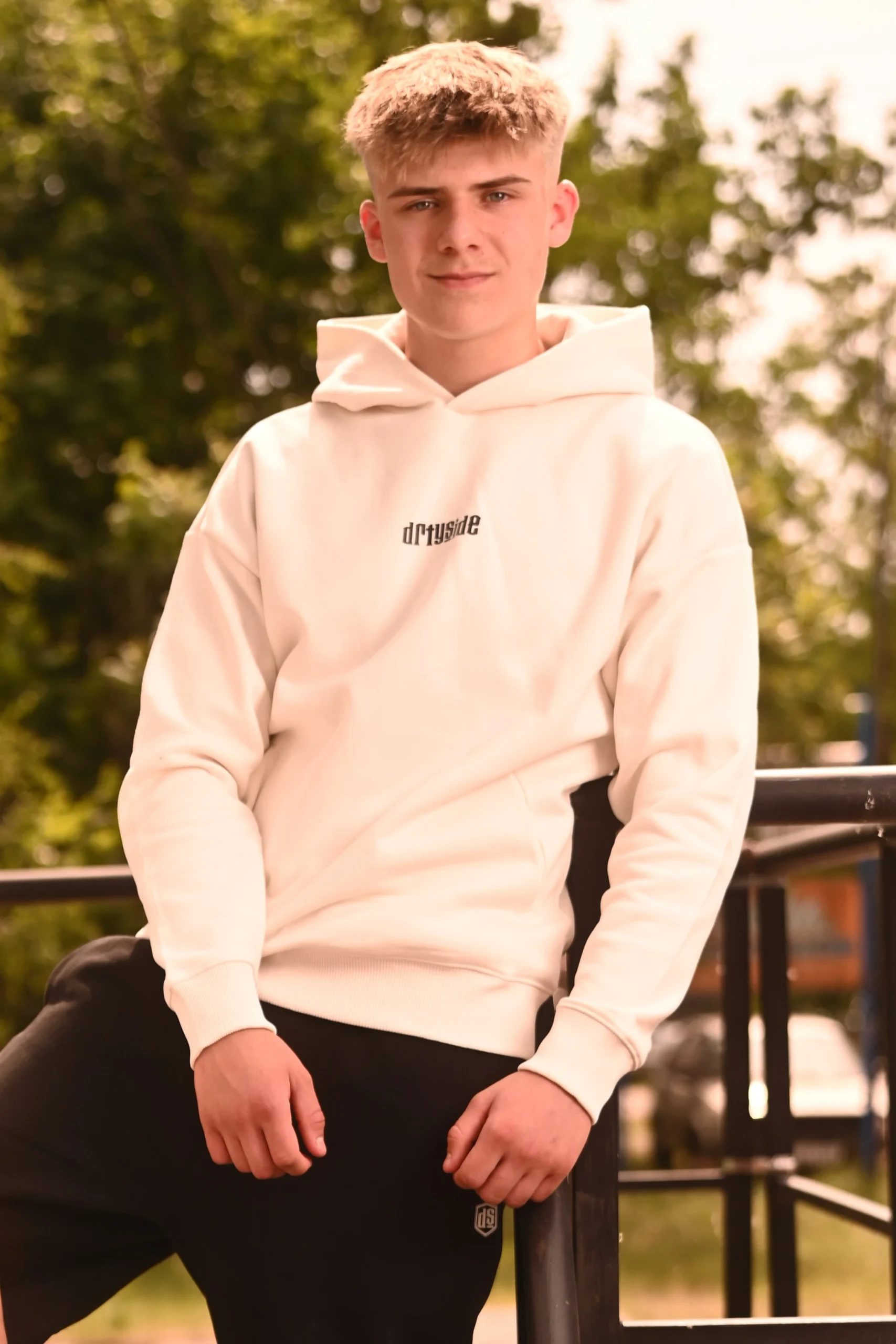 MODERN OS HOODIE – Bild 4
