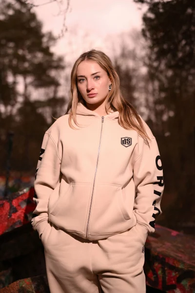 ORGANIC OVERSIZED ZIPPER